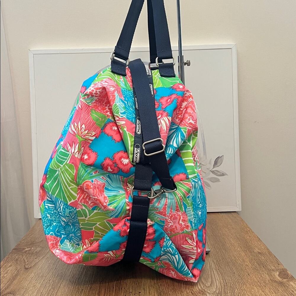 LeSportSac x Lilly Pulitzer Weekender Duffle Bag in Purrrfect Patch - Picture 5 of 15
